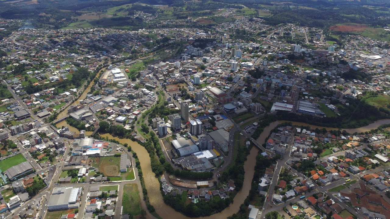 vista aerea municipio de caçador